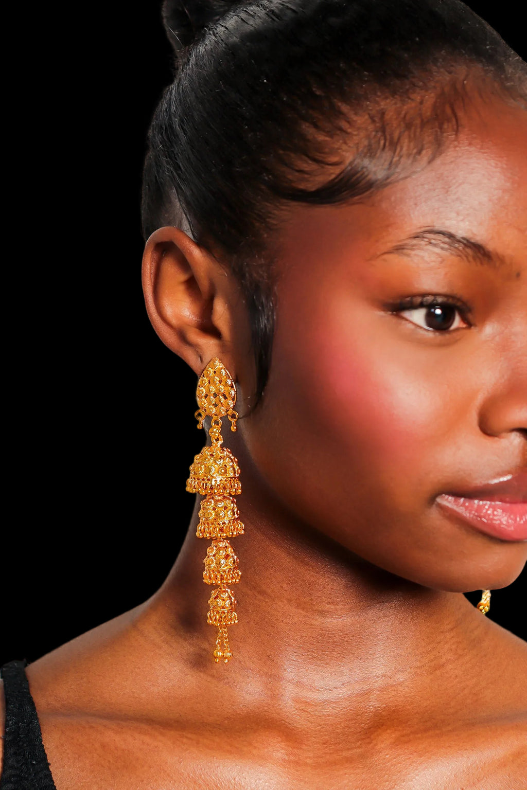 EASTÉ NOORÉ EARRINGS